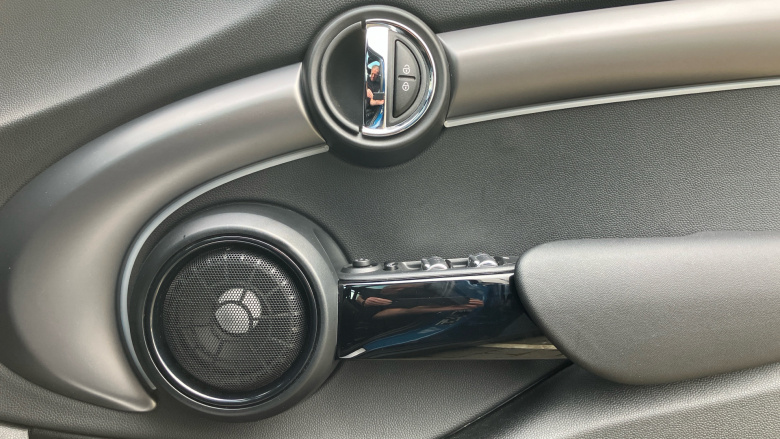 MINI Hatchback 1.5 Cooper Exclusive Premium Plus 5dr Auto Petrol Hatchback